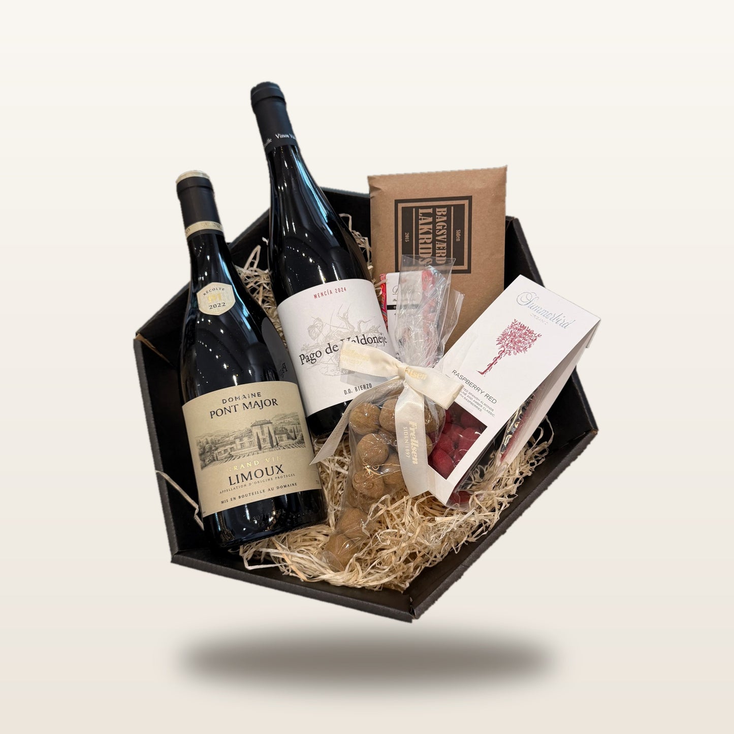 Johanneshof Reinisch Grillenhügel Pinot Noir - Thermenregion - Organic Red Wine - Austria